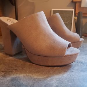 Candy's Slide on Heels